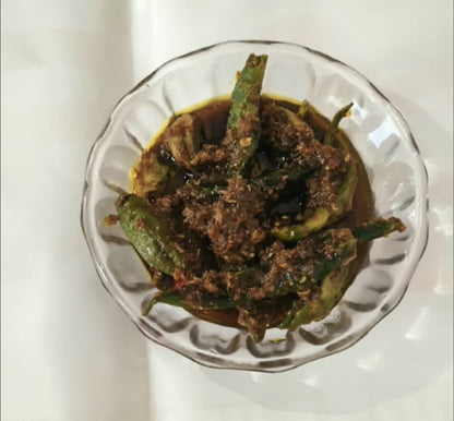 भरवां हरी मिर्च का अचार (Bharwan Hari Mirch ka Achaar)